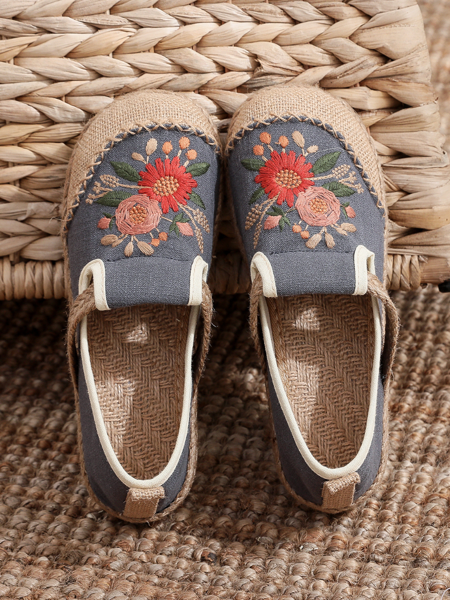 Cactus Rose | Double Kiss Floral Embroidered Linen Espadrilles - Grey