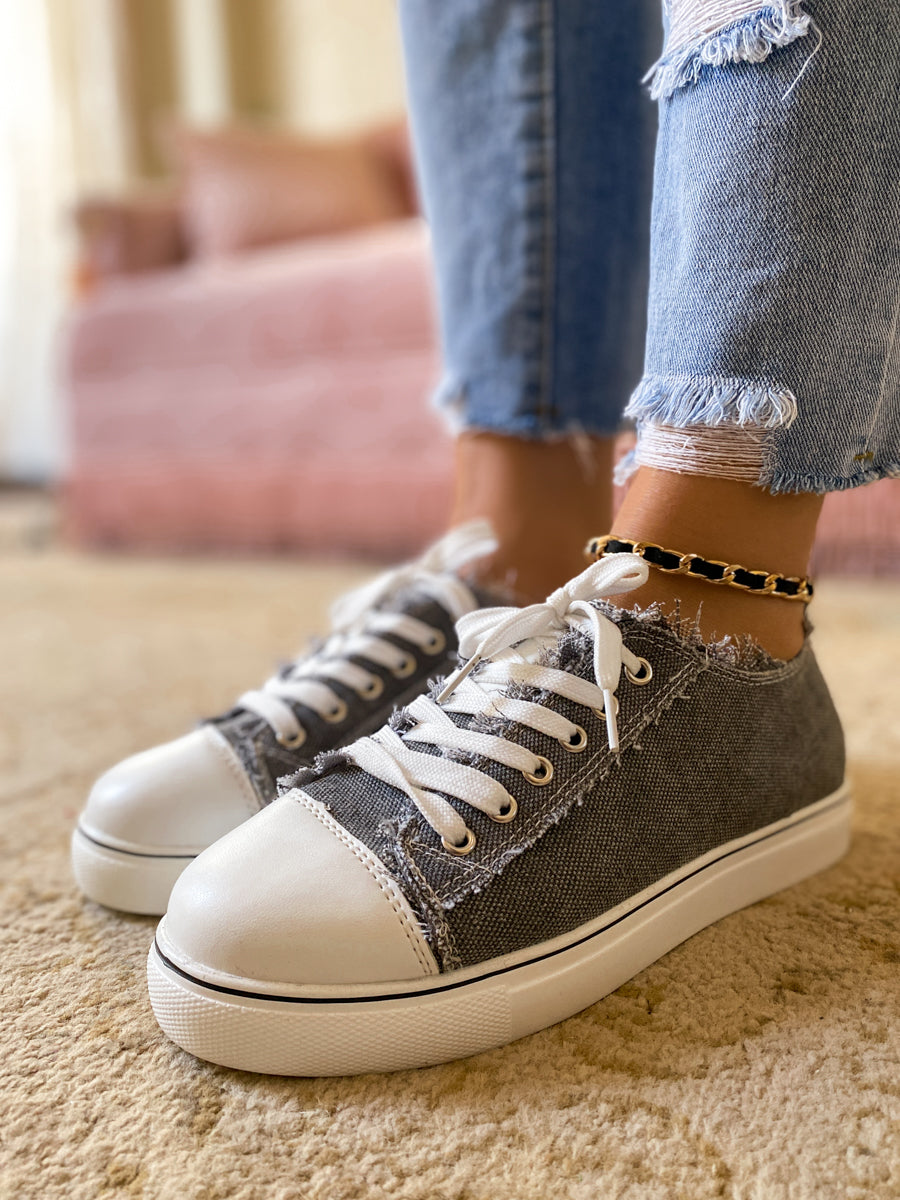 Denim Bayshore Canvas Sneakers - EN BLOOM