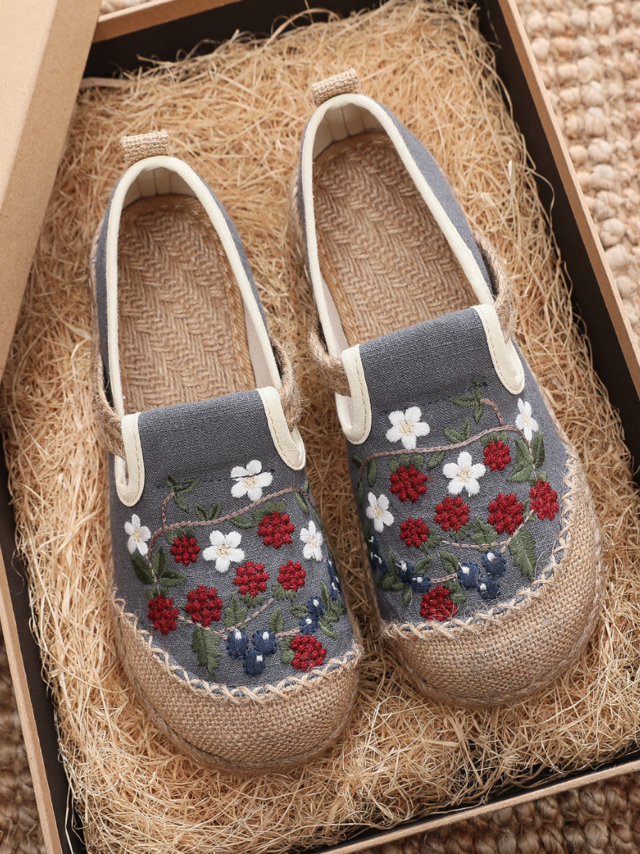 Cactus Rose | Berry Daisy Embroidered Linen Espadrilles Loafers Sneakers- Grey