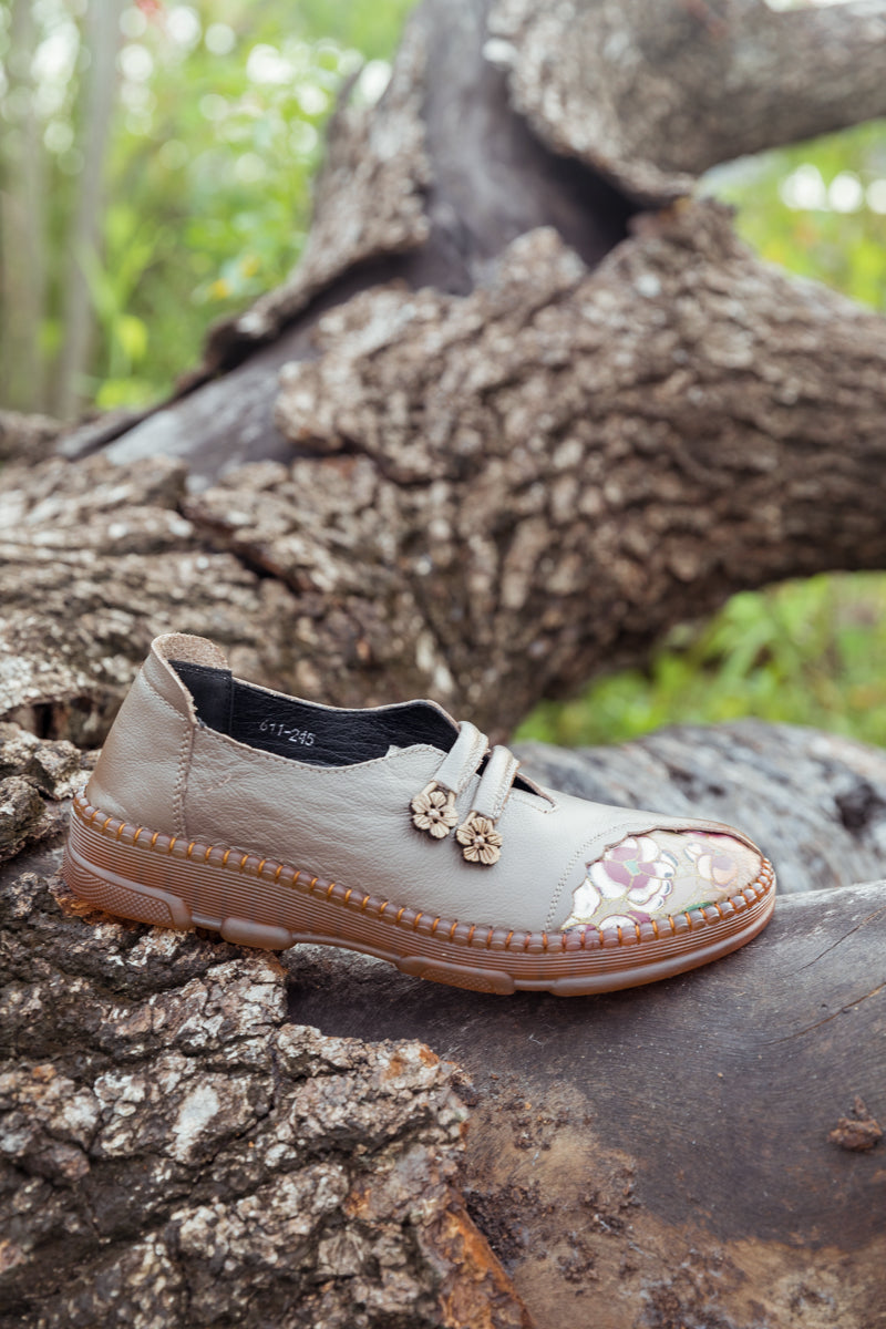 RUMOUR HAS IT| FLORAL EMBROIDERED LEATHER LOAFER - GREY