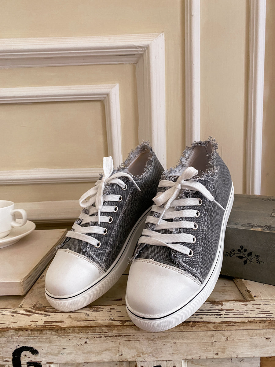 Denim Bayshore Canvas Sneakers - EN BLOOM