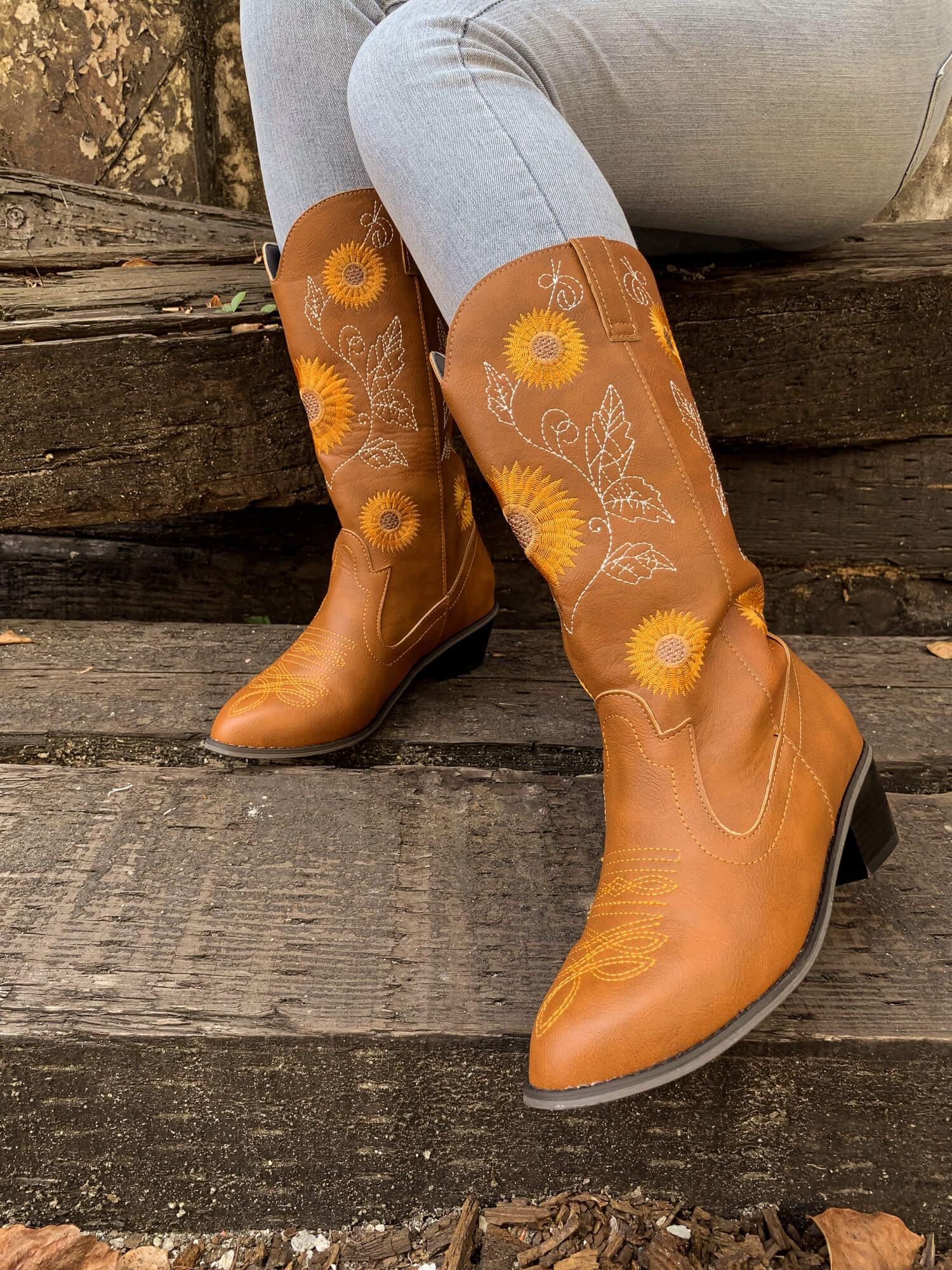 En Bloom | Sunflower Mid-Calf Cowboy Boots - Tan