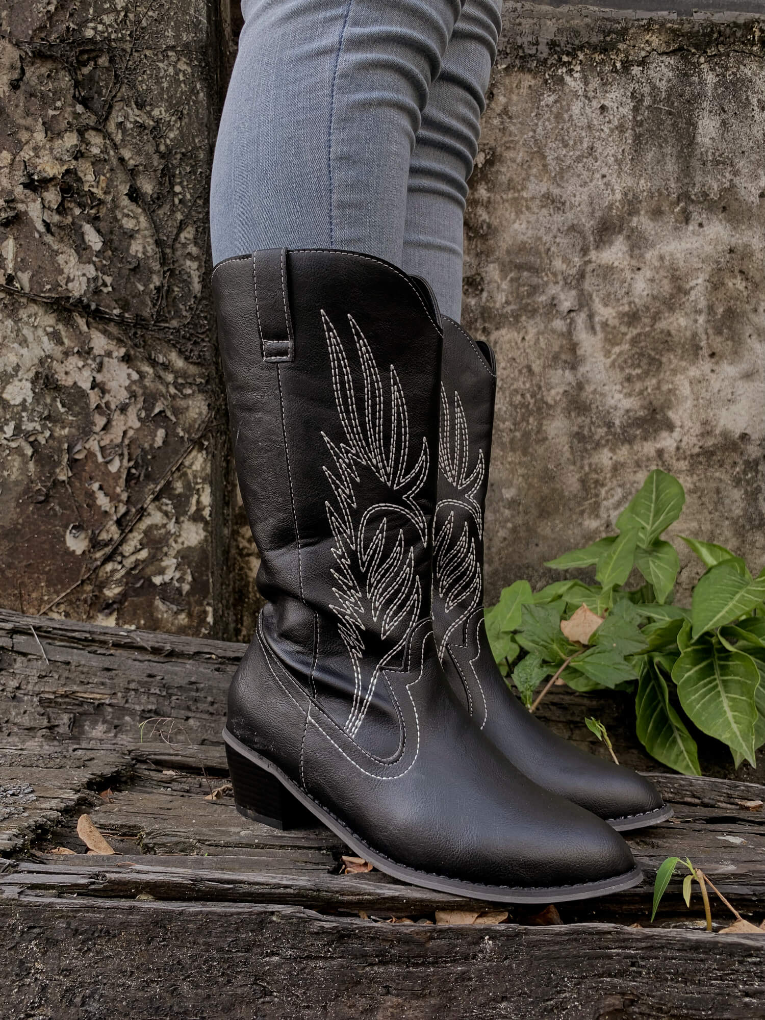 En Bloom | Angel Wing Embroidered Cowboy Heel Knee Boots - Black