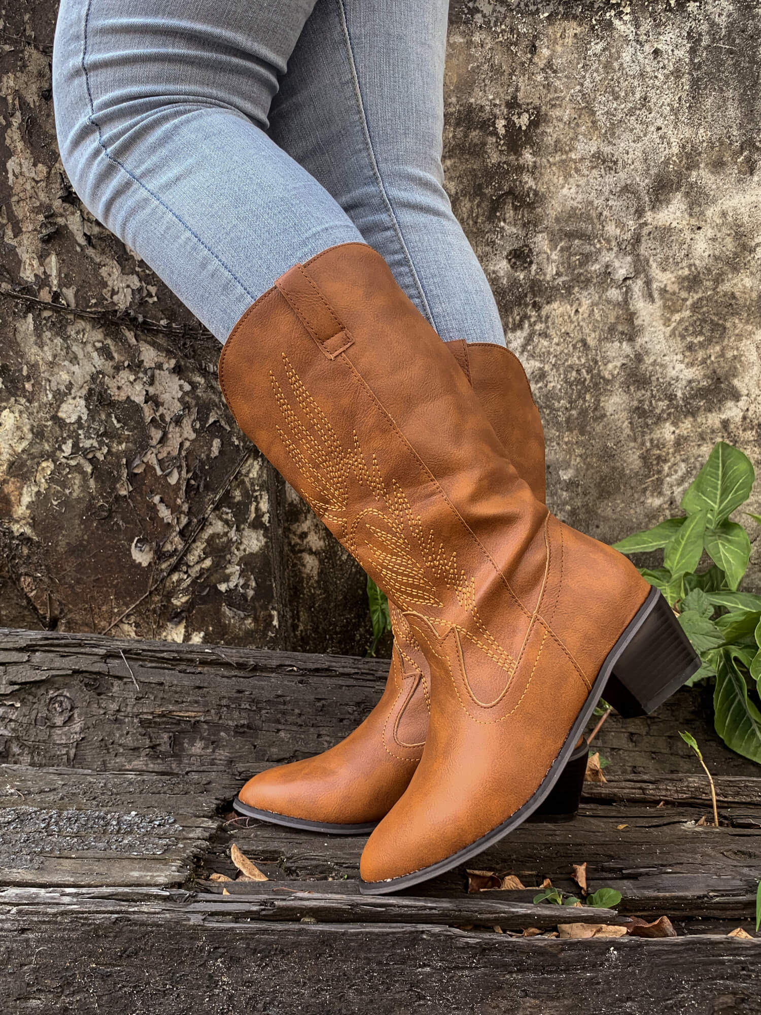 En Bloom | Angel Wing Embroidered Cowboy Heel Comfy Knee Boots - Brown