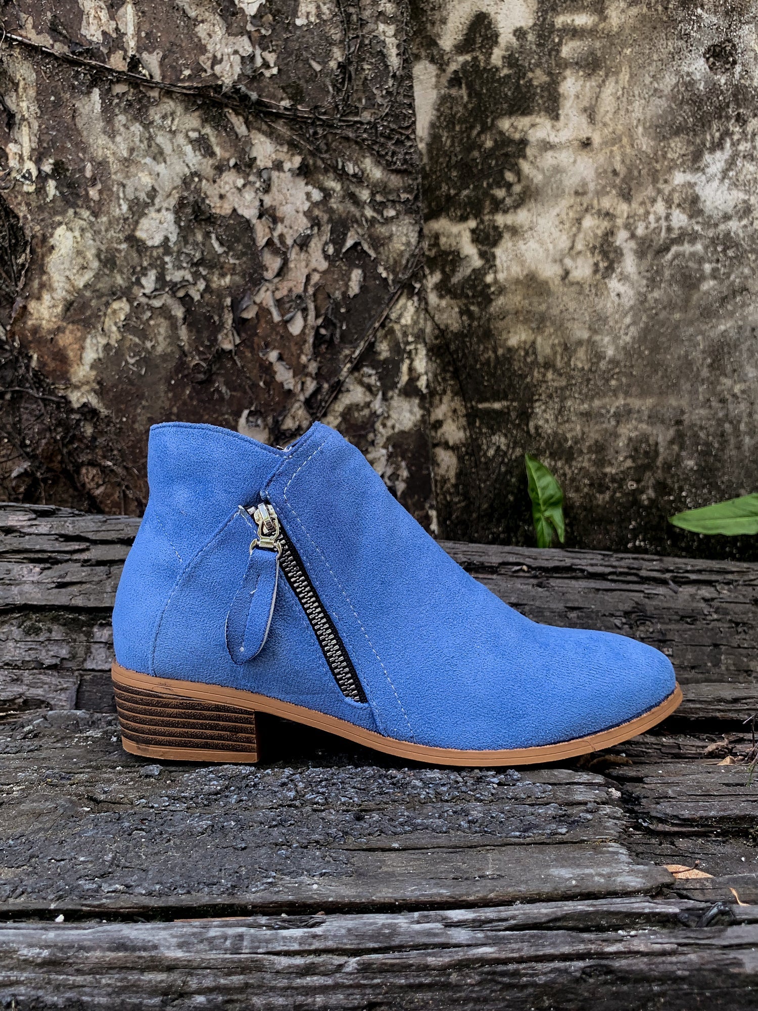 En Bloom | Classic Low Ankle Boots - Blue