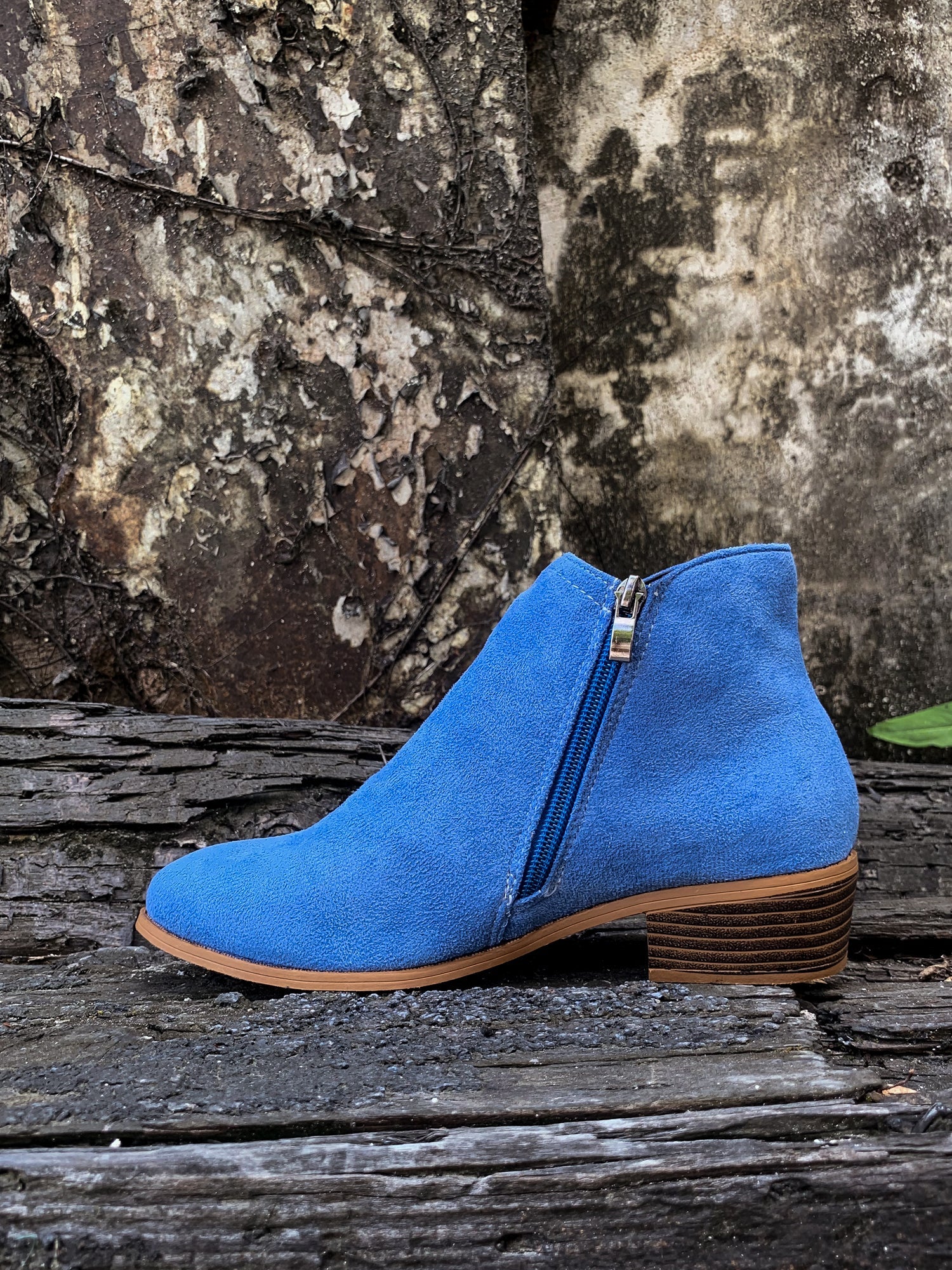 En Bloom | Classic Low Ankle Boots - Blue