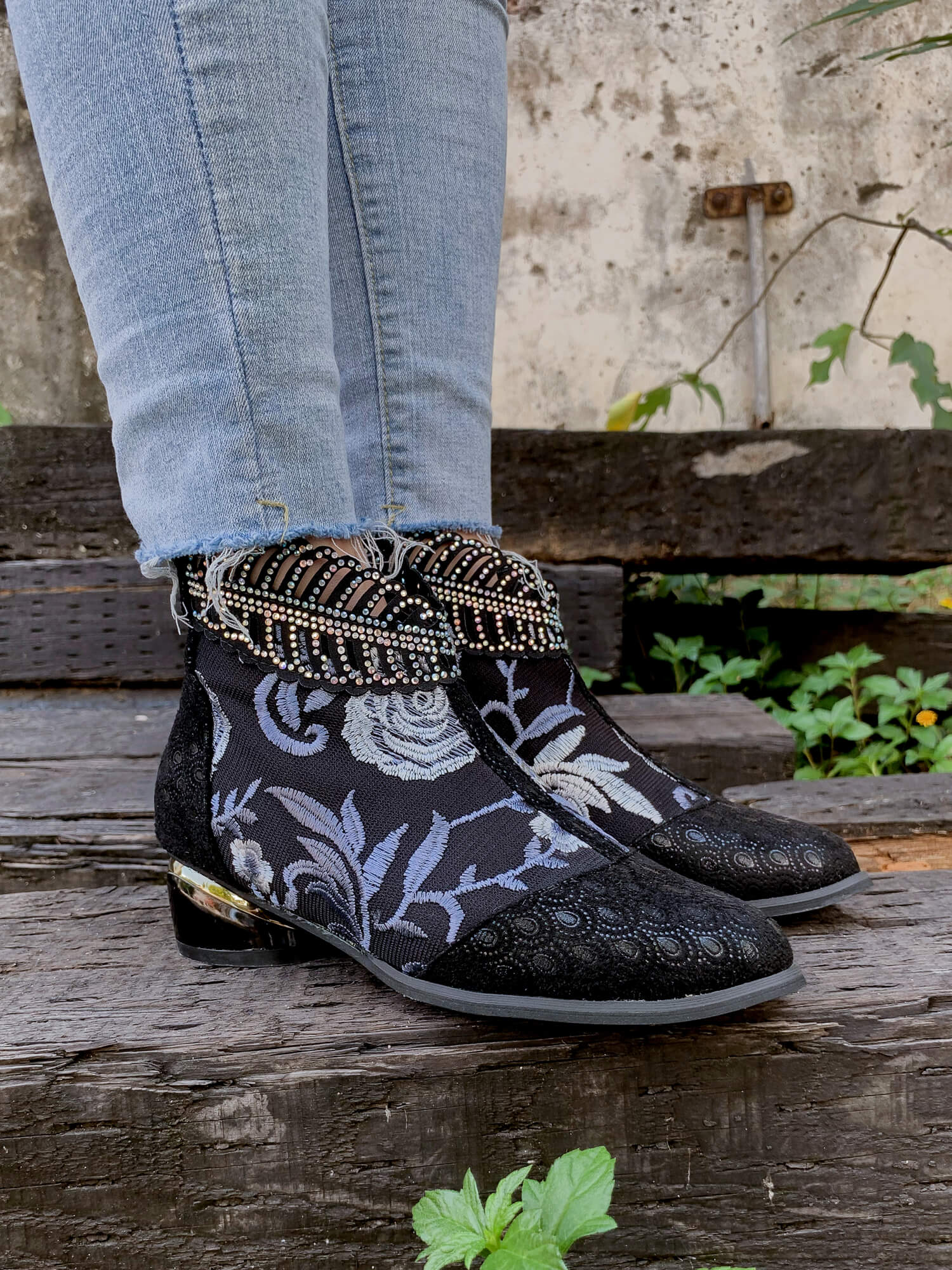 En Bloom | Rhinestone Ankle Floral-Embroidered Boot - Black