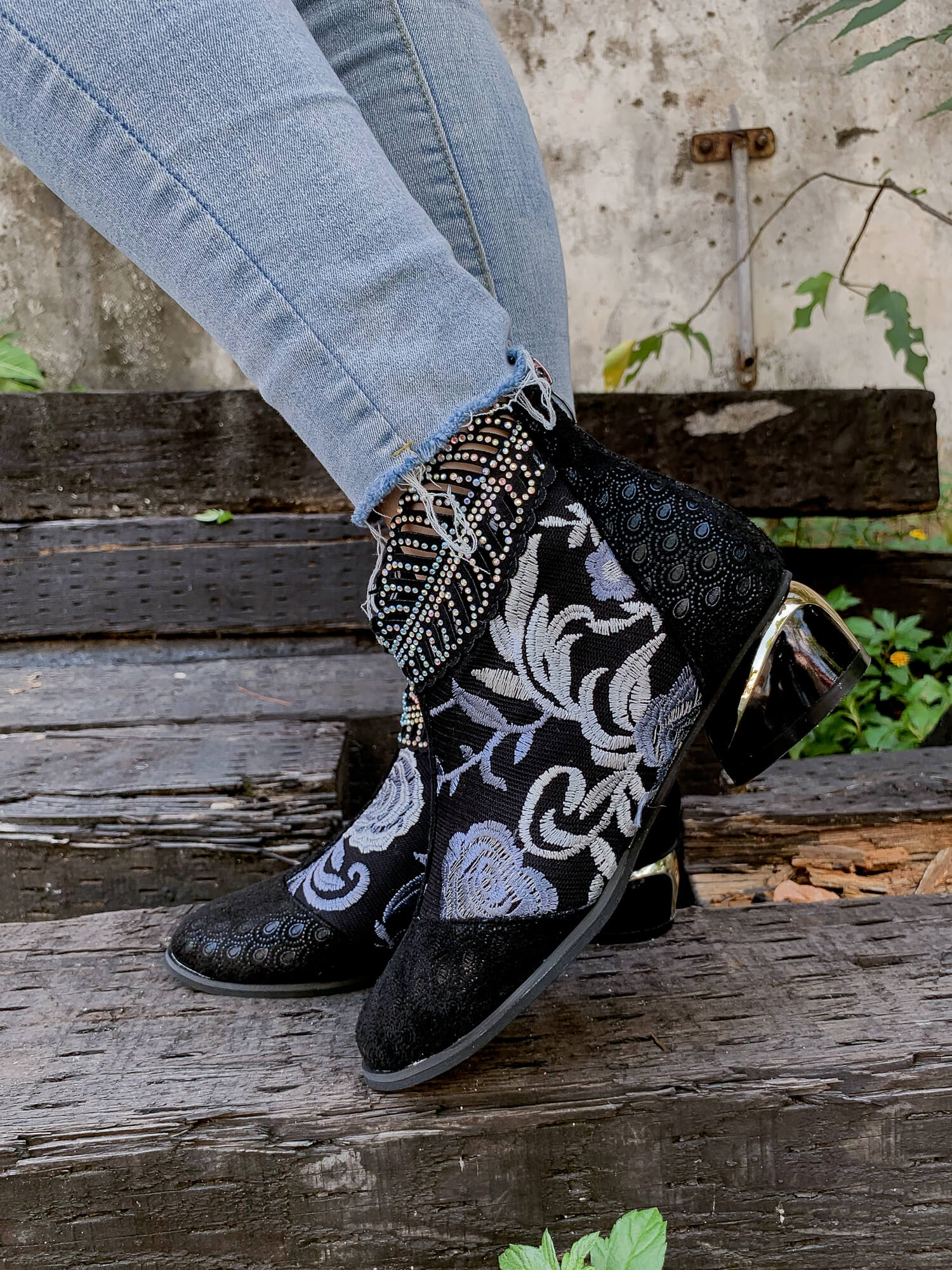 En Bloom | Rhinestone Ankle Floral-Embroidered Boot - Black