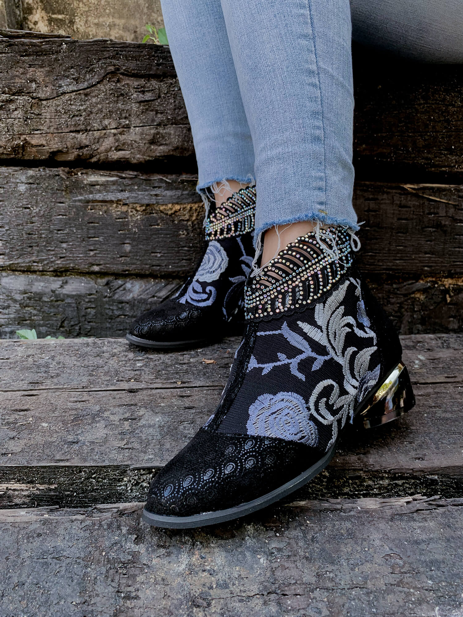 En Bloom | Rhinestone Ankle Floral-Embroidered Boot - Black