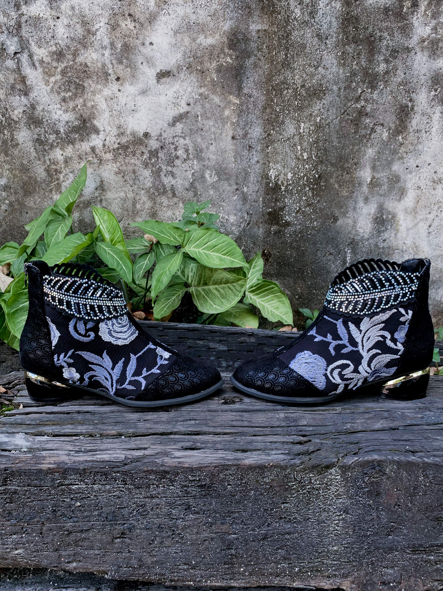 En Bloom | Rhinestone Ankle Floral-Embroidered Boot - Black