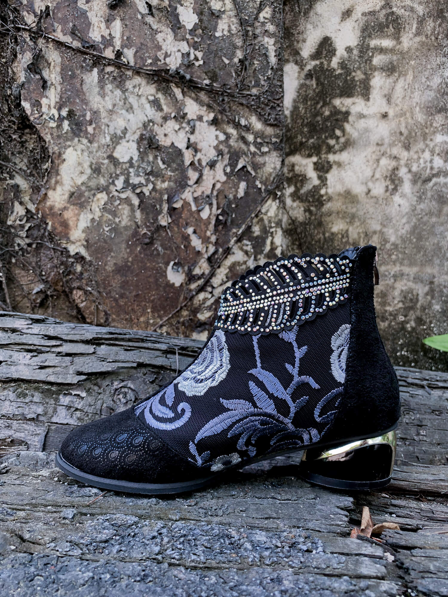 En Bloom | Rhinestone Ankle Floral-Embroidered Boot - Black