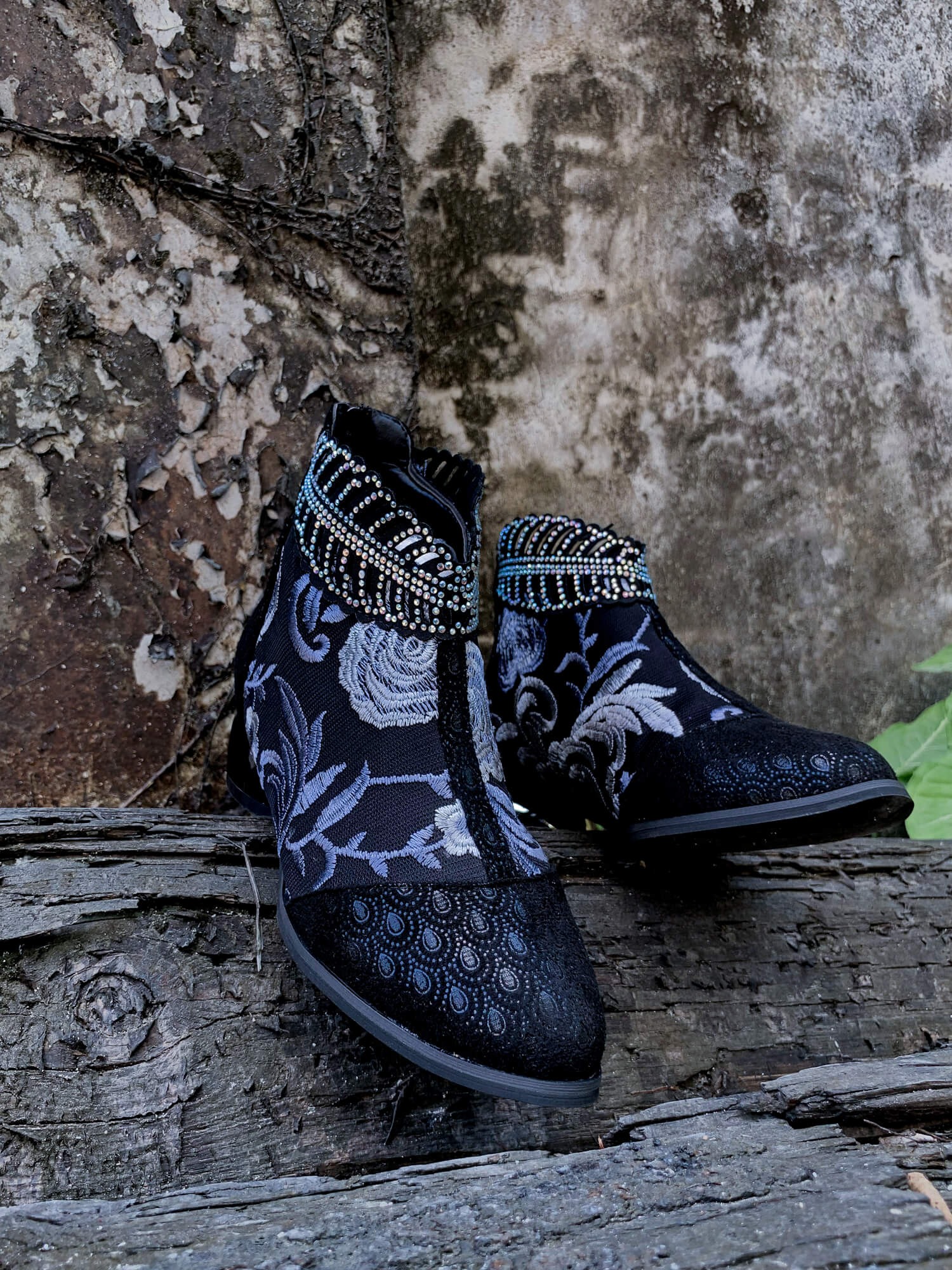 En Bloom | Rhinestone Ankle Floral-Embroidered Boot - Black