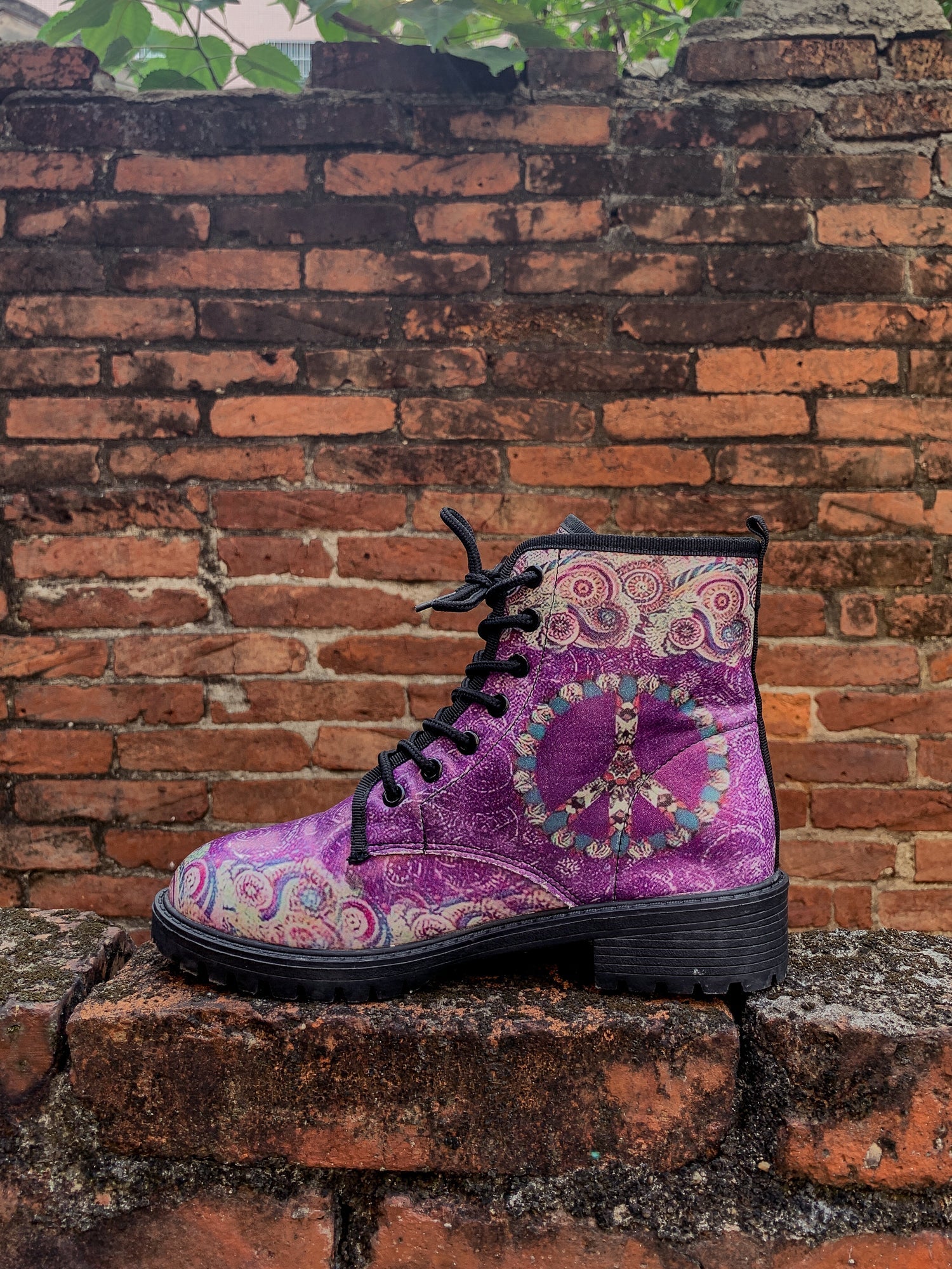 En Bloom | Tibet Art Purple Ankle Flat Combat Boots