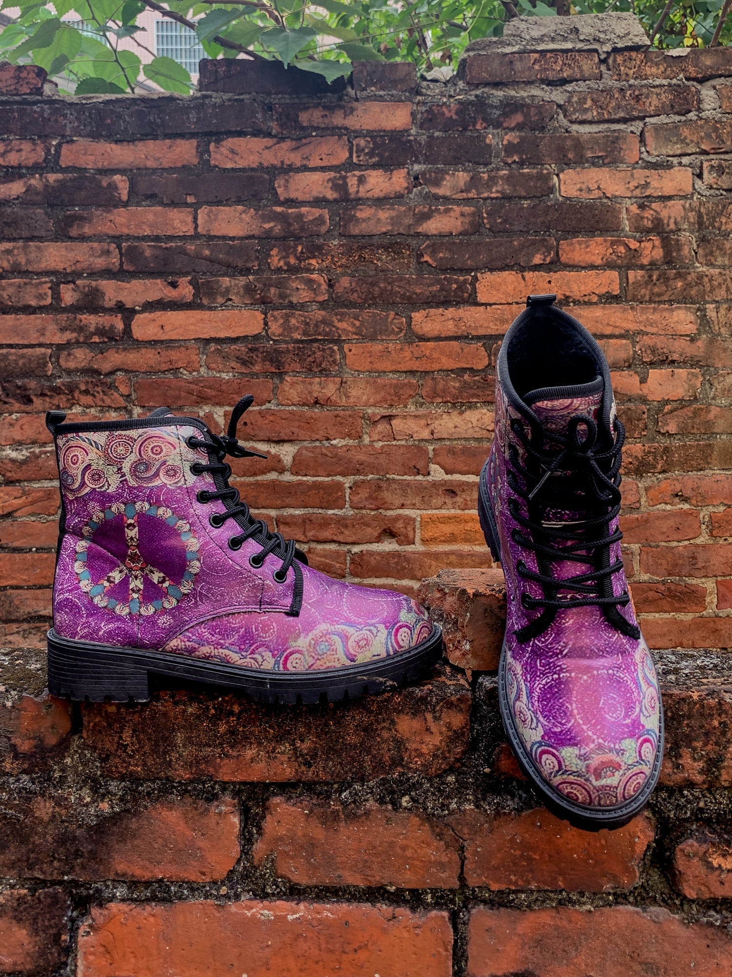 En Bloom | Tibet Art Purple Ankle Flat Combat Boots