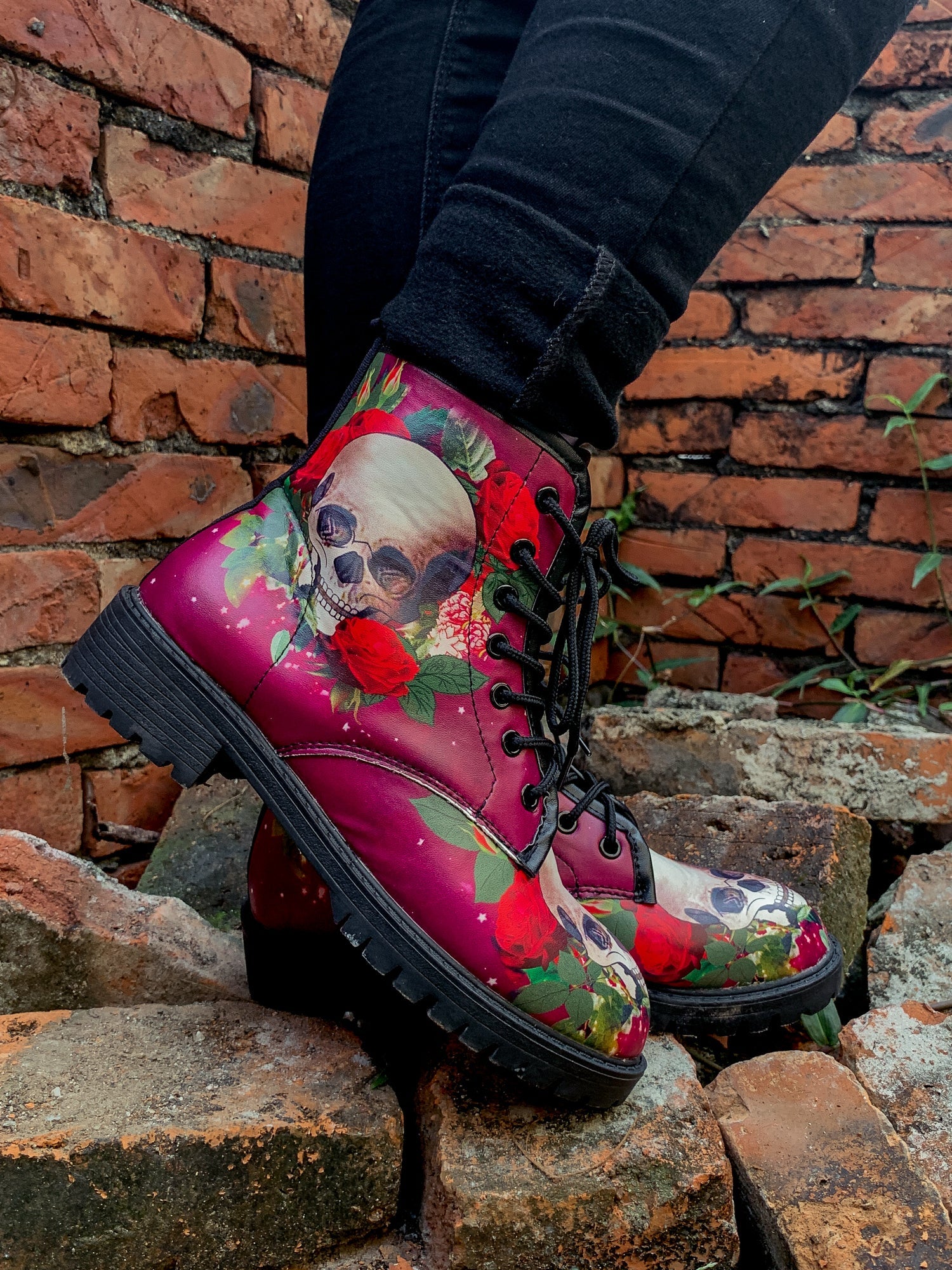 En Bloom | Skull-Rose Red Ankle Flat Combat Boots