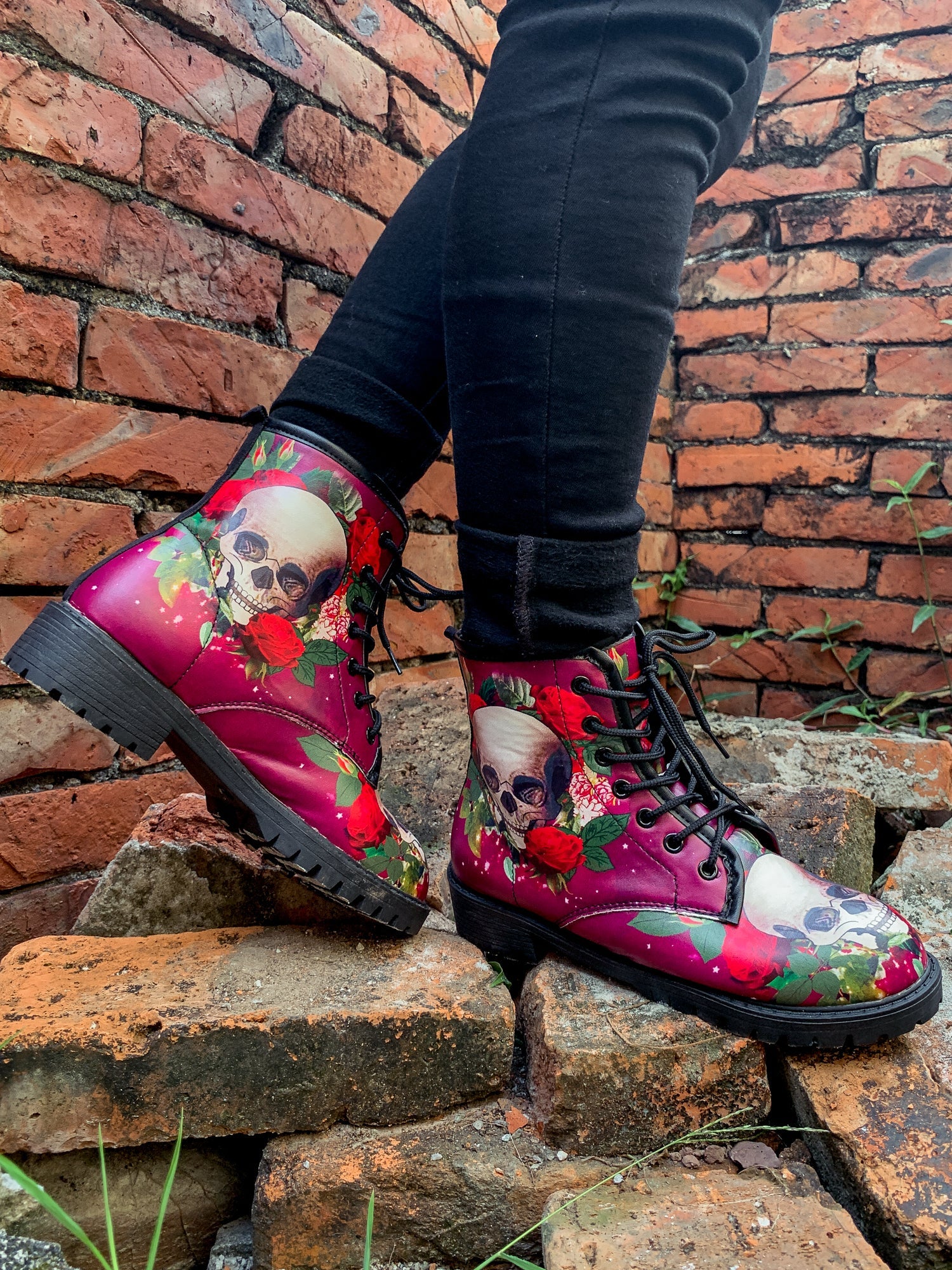 En Bloom | Skull-Rose Red Ankle Flat Combat Boots