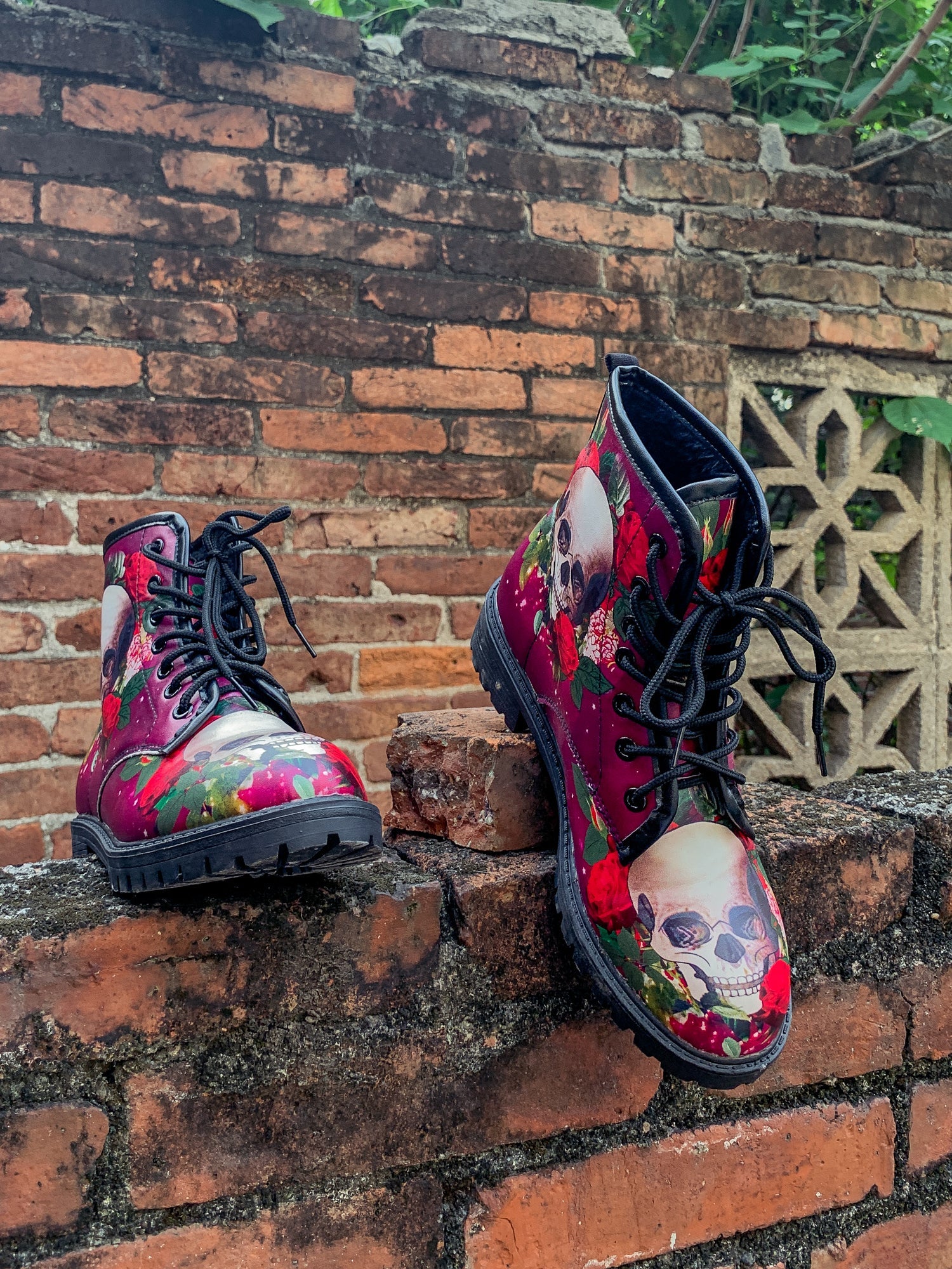 En Bloom | Skull-Rose Red Ankle Flat Combat Boots