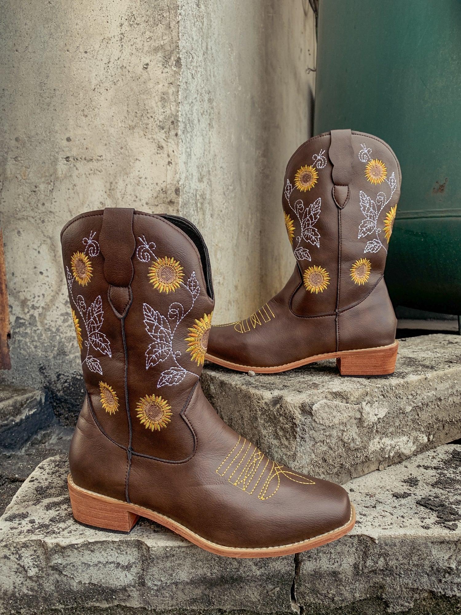 En Bloom | Brown Sunflower Embroidered Cowboy Knee Boots