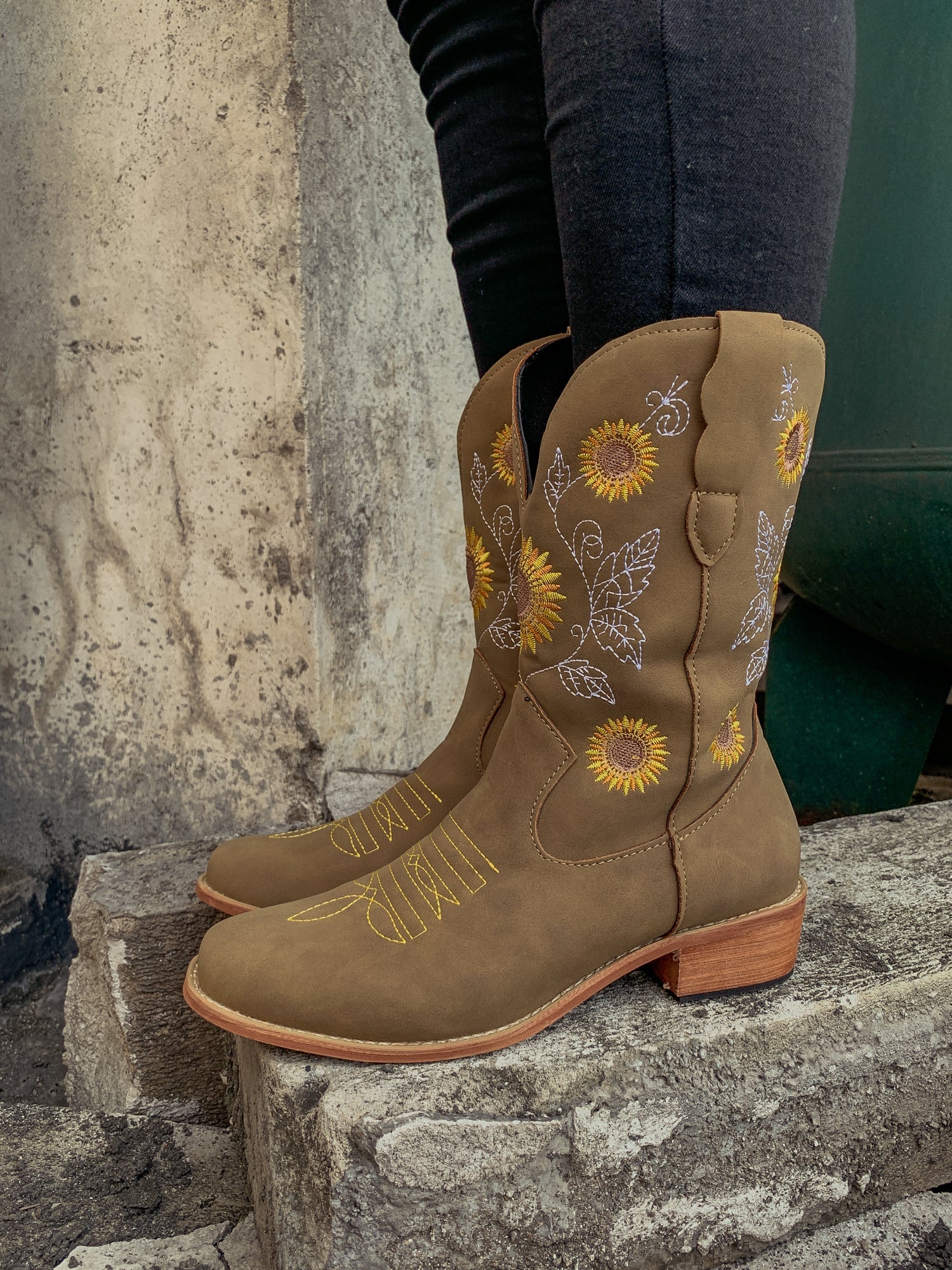 En Bloom | Khaki Sunflower Embroidered Knee Cowboy Boots