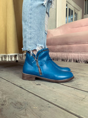 En Bloom | Blue Side Zip Ruched Ankle Boot