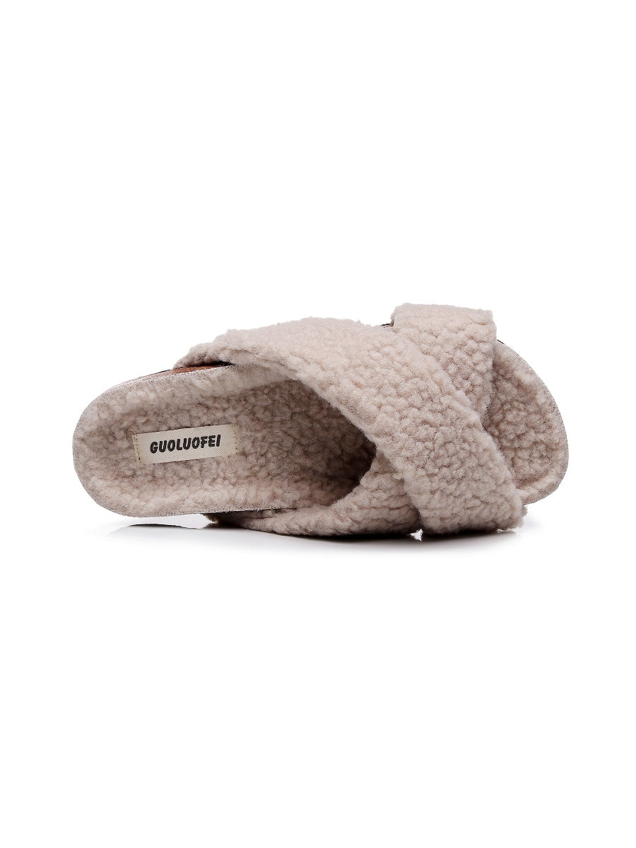 Maibulun | Criss-Cross Fleece Slipper - Beige