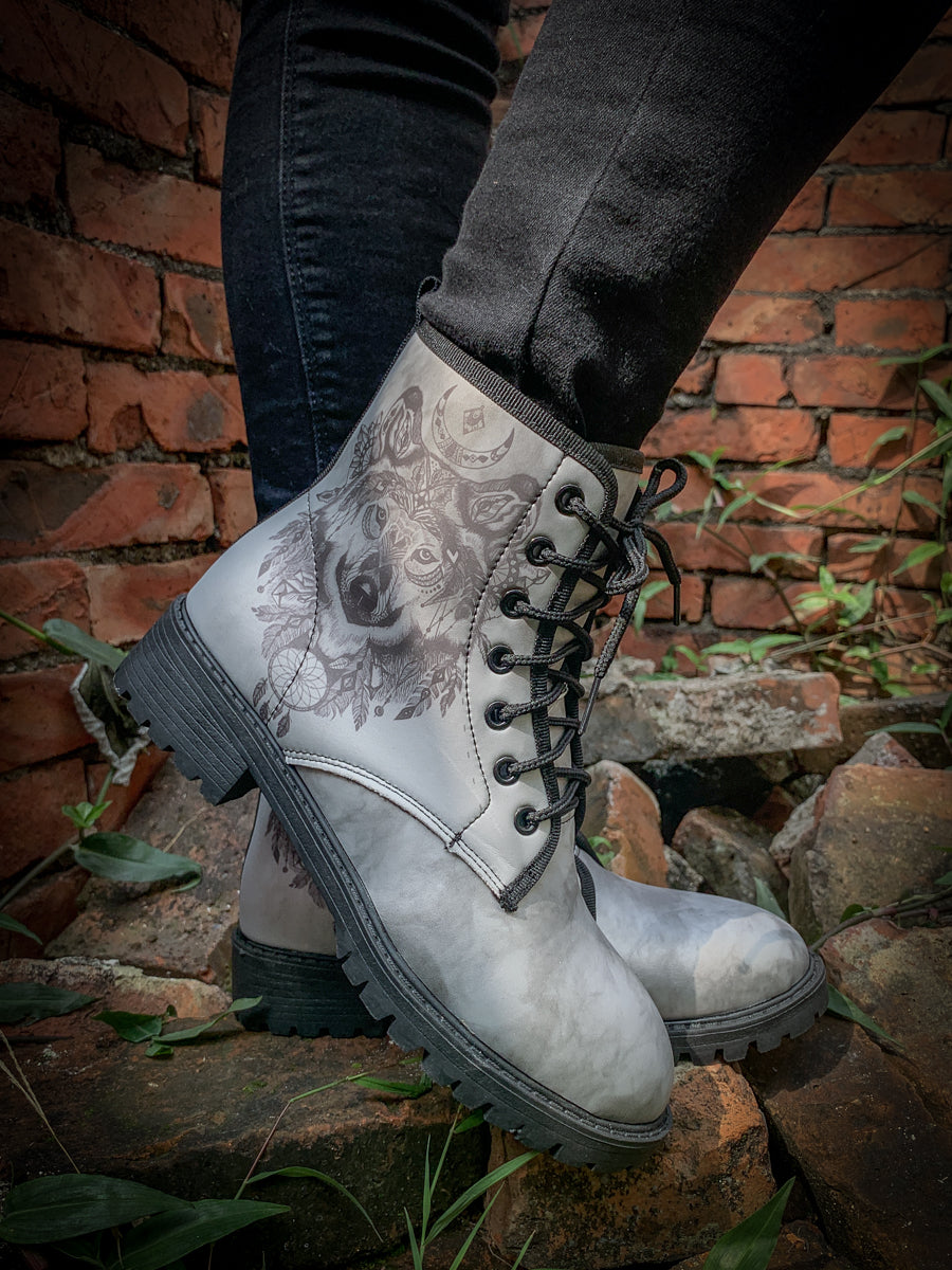 En Bloom | Werewolf Grey Combat Boot