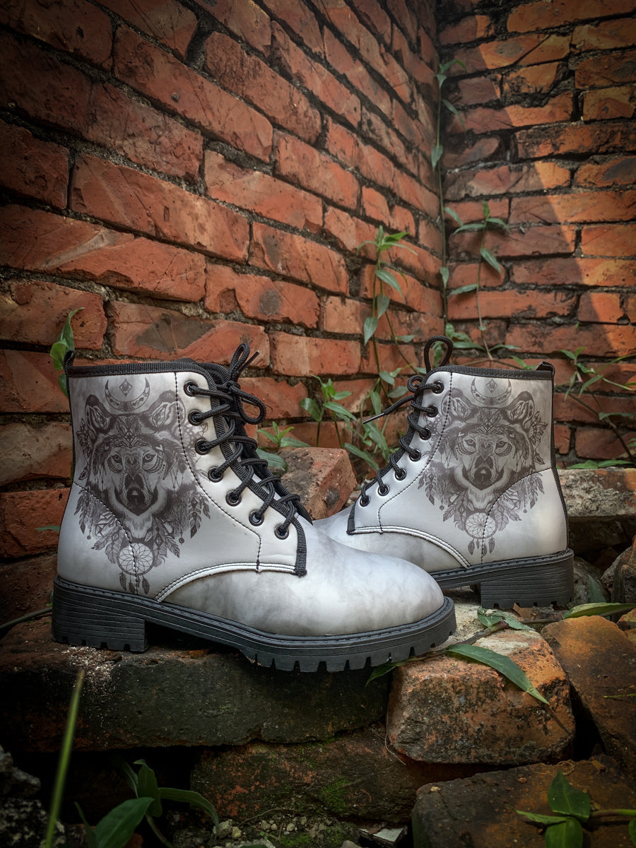 En Bloom | Werewolf Grey Combat Boot