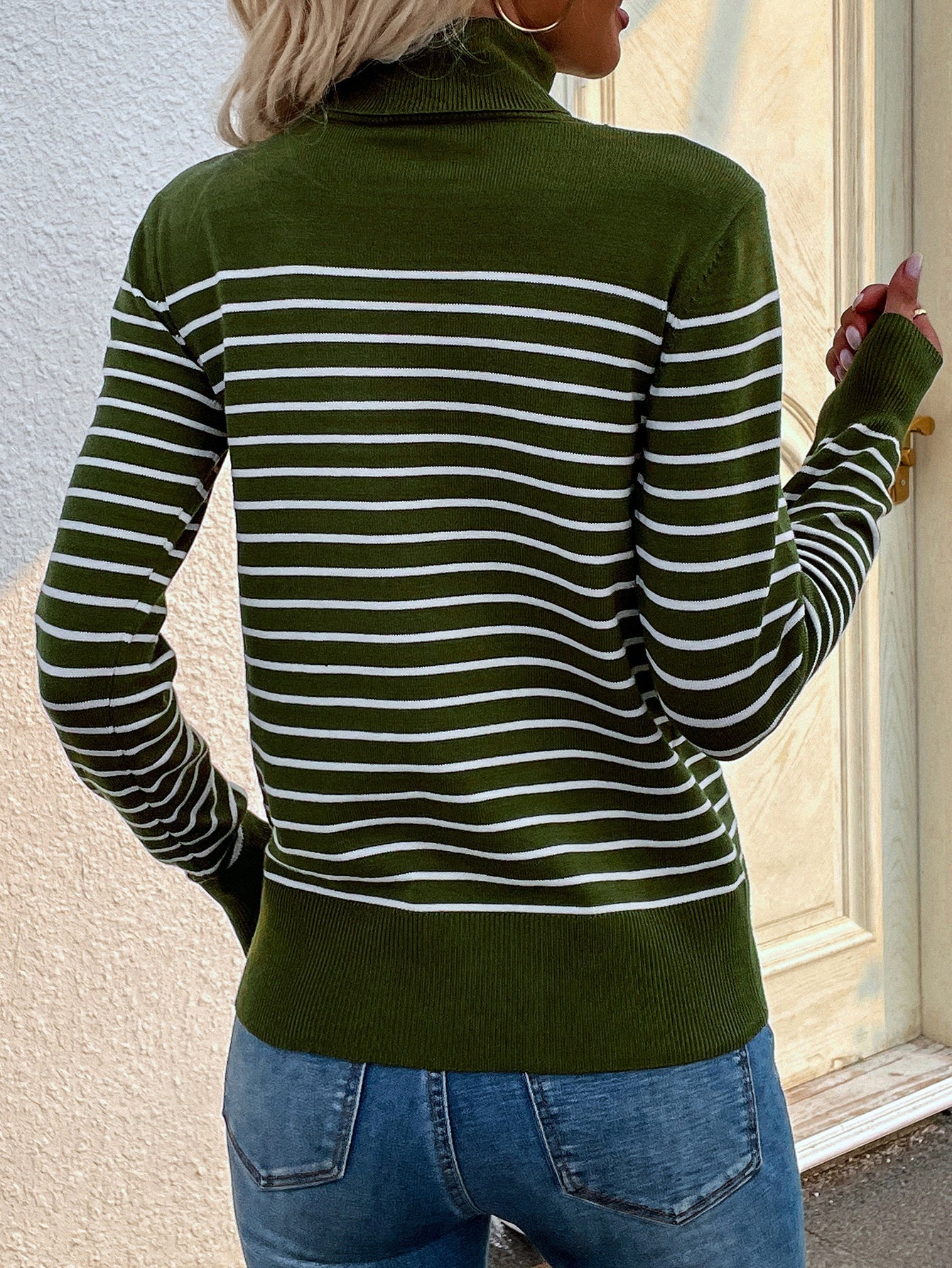 Smaibulun | Green Stripe Turtleneck Knit Top