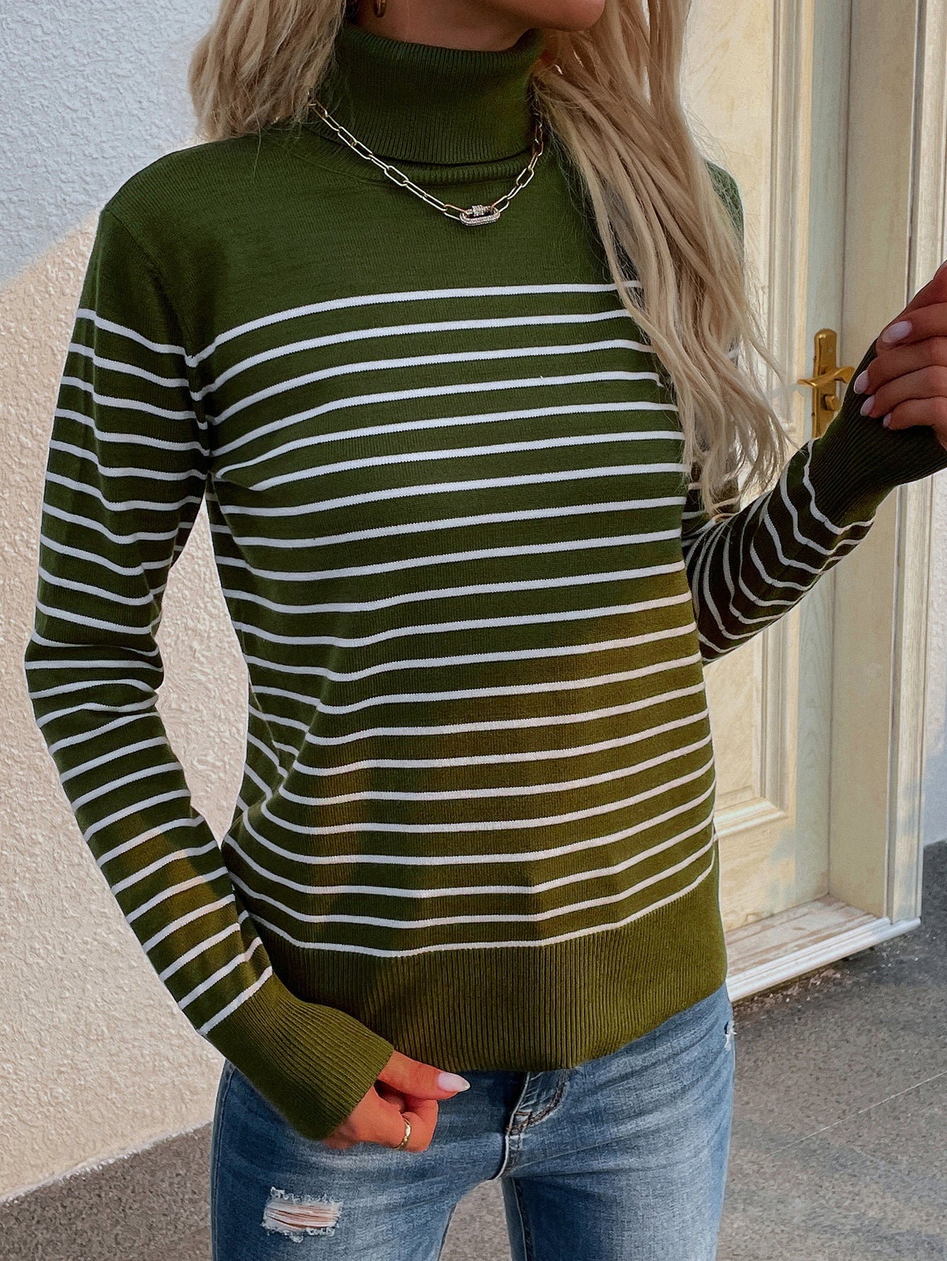 Smaibulun | Green Stripe Turtleneck Knit Top