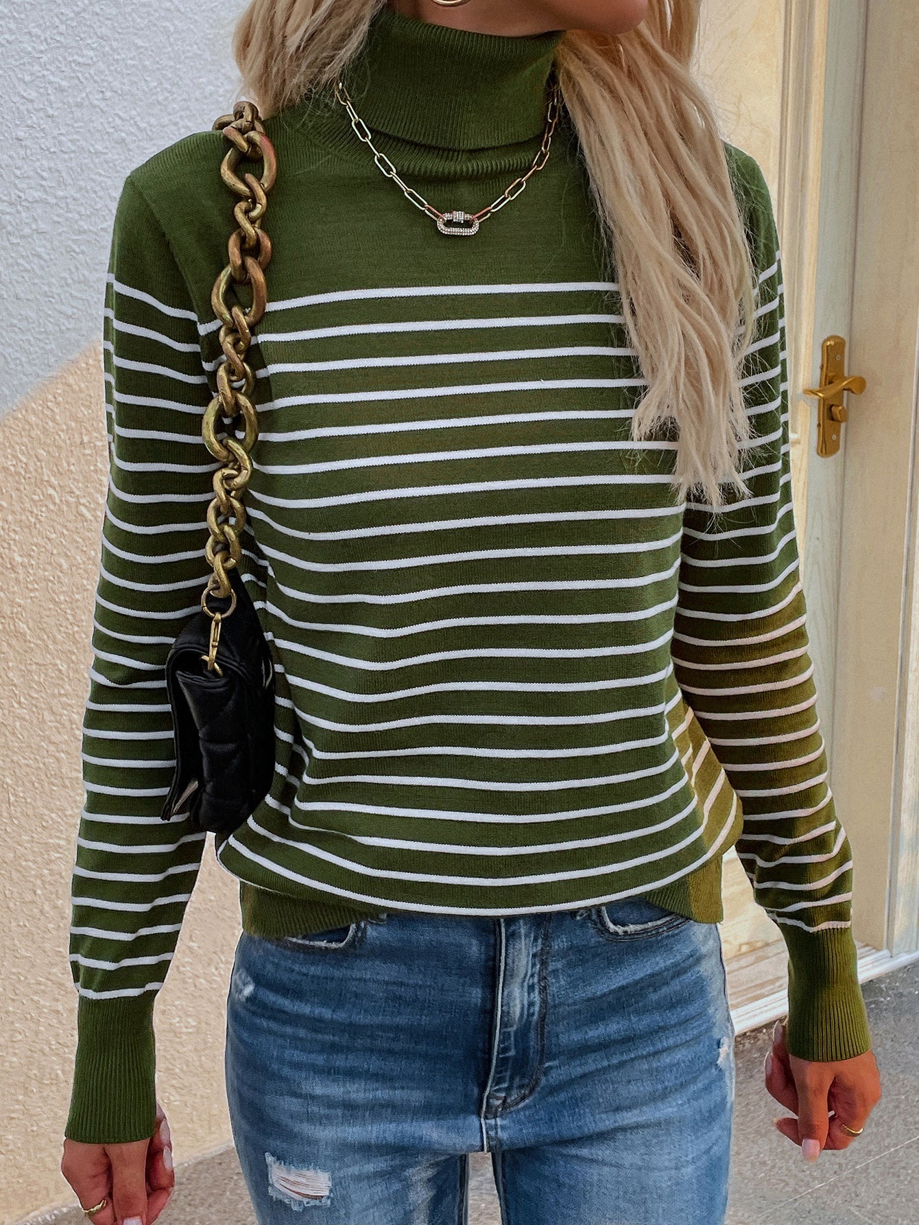 Smaibulun | Green Stripe Turtleneck Knit Top