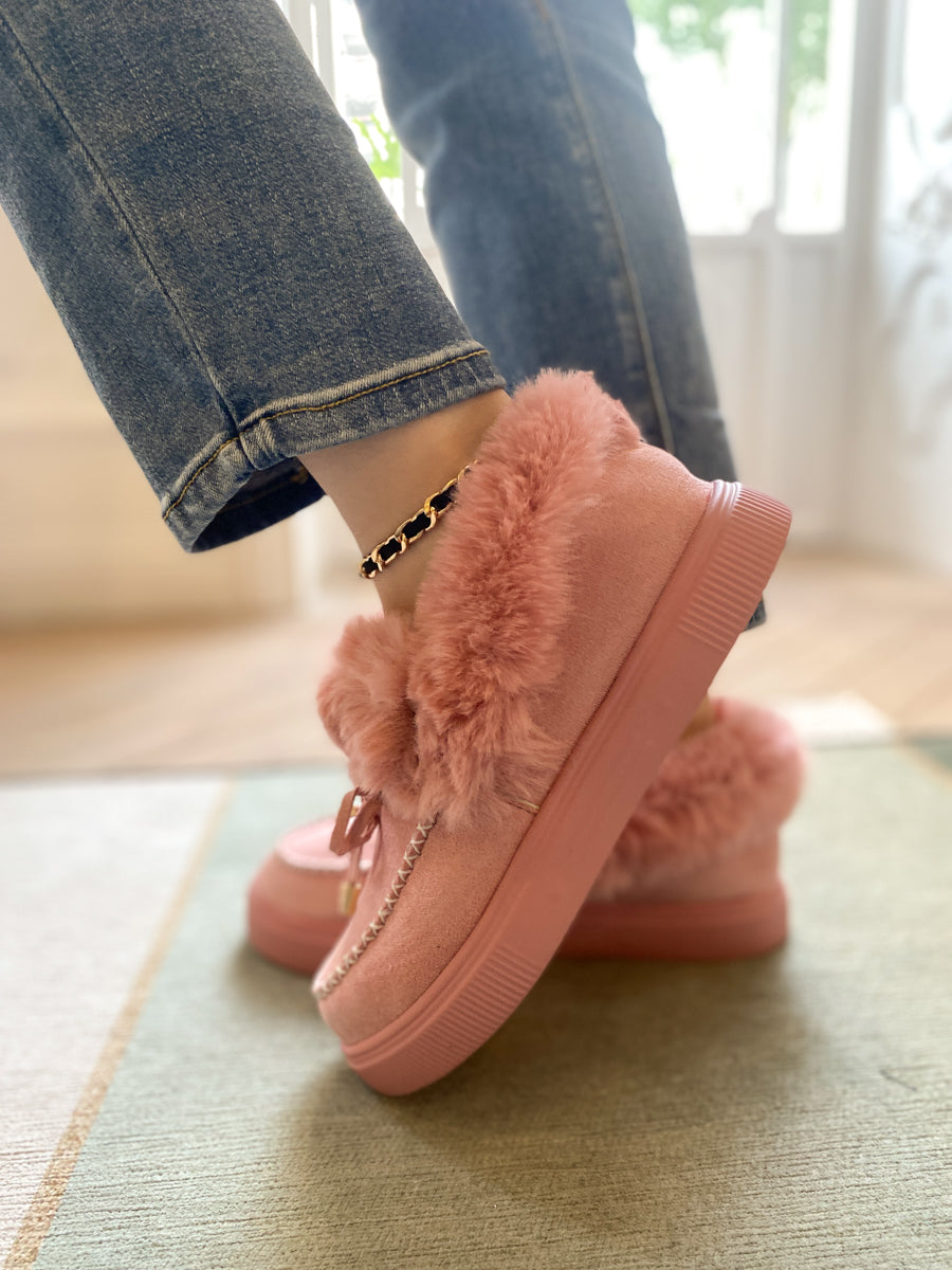 En Bloom | Pink Faux-Fur Anklet Yana Moccasin