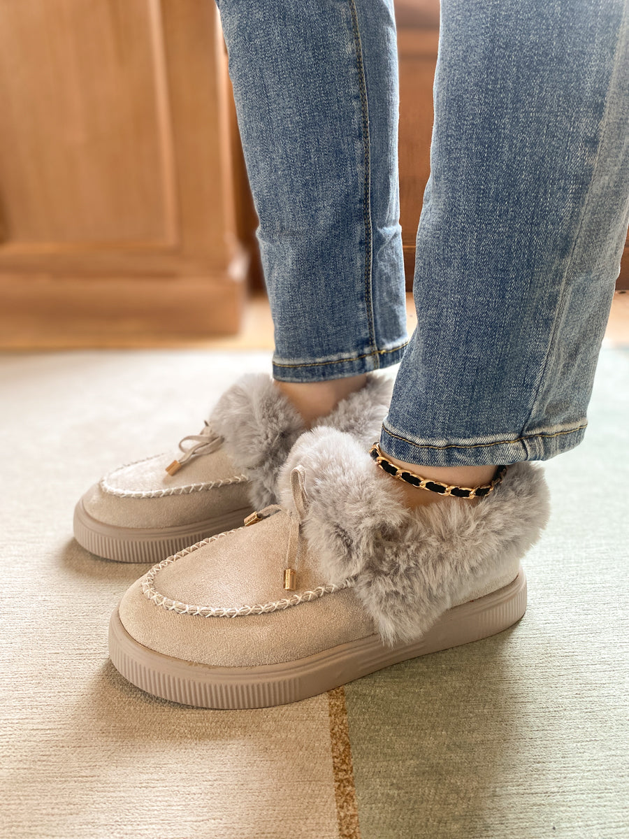 En Bloom | Grey Faux-Fur Anklet Yana Moccasin