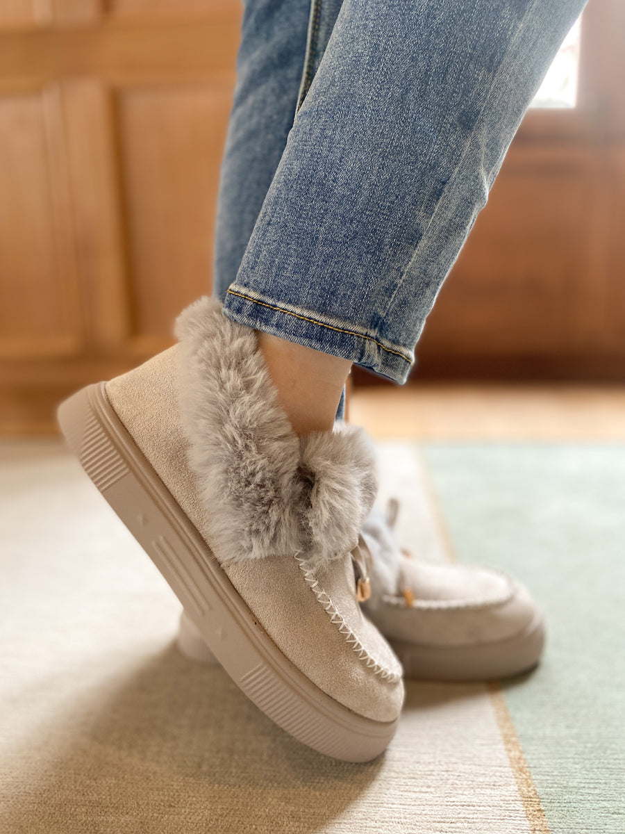 En Bloom | Grey Faux-Fur Anklet Yana Moccasin