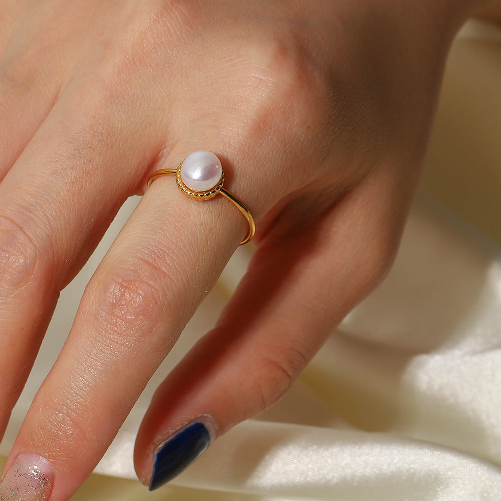 Luna Gold Pearl Ring