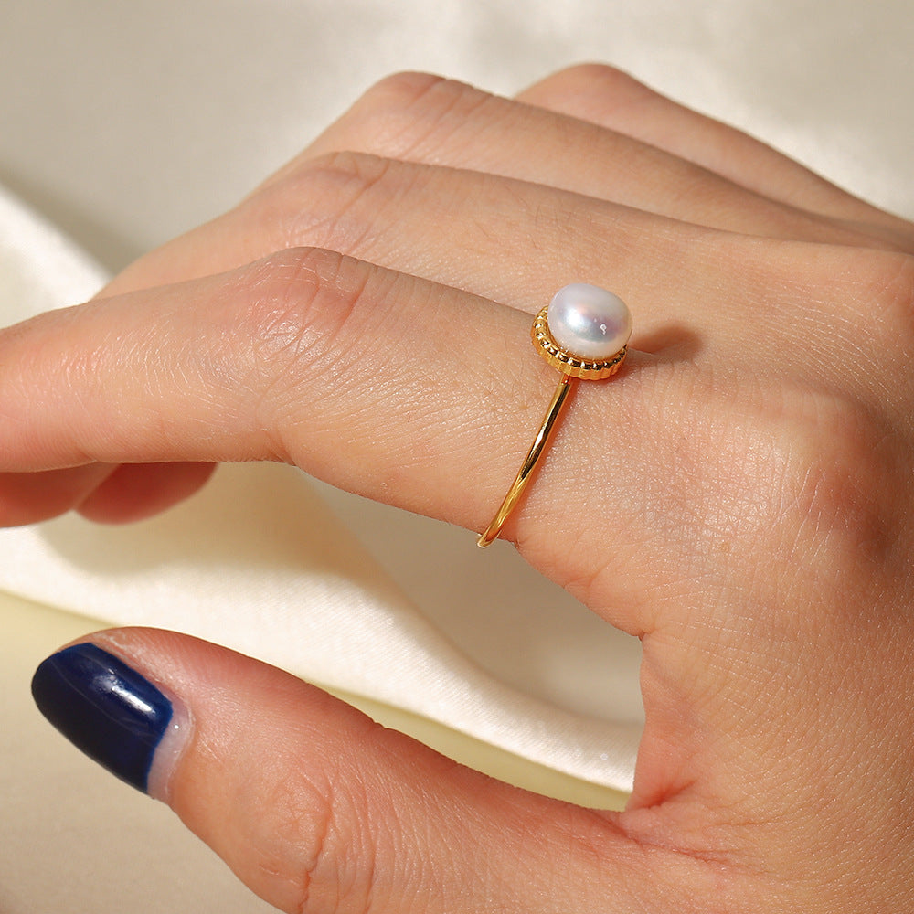 Luna Gold Pearl Ring