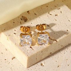 Luna Solitaire Stud Earrings