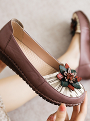 Rumour Has It | Applique Flower Head-Accent Loafer - Mauve