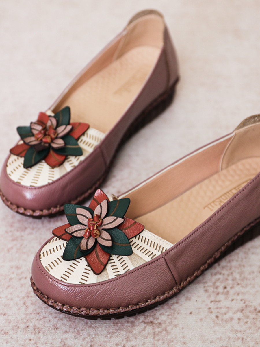 Rumour Has It | Applique Flower Head-Accent Loafer - Mauve