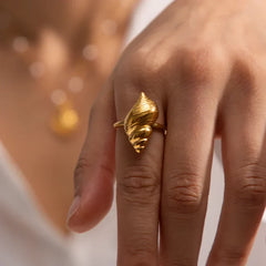 Mira Gold Wave Ring