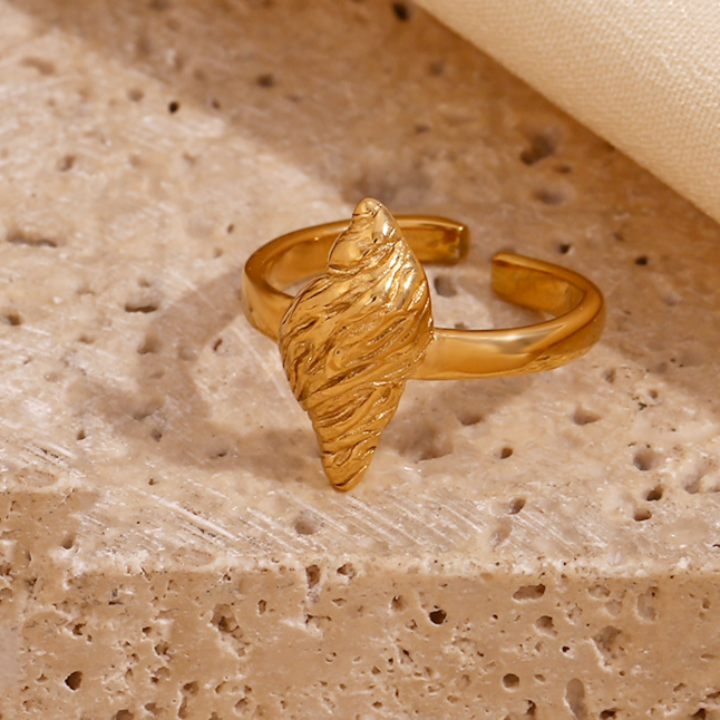 Mira Gold Wave Ring