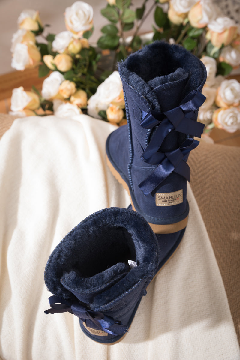 SMAIBULUN Ugg | DOUBLE RIBBON BOW SUEDE BOOT - Navy