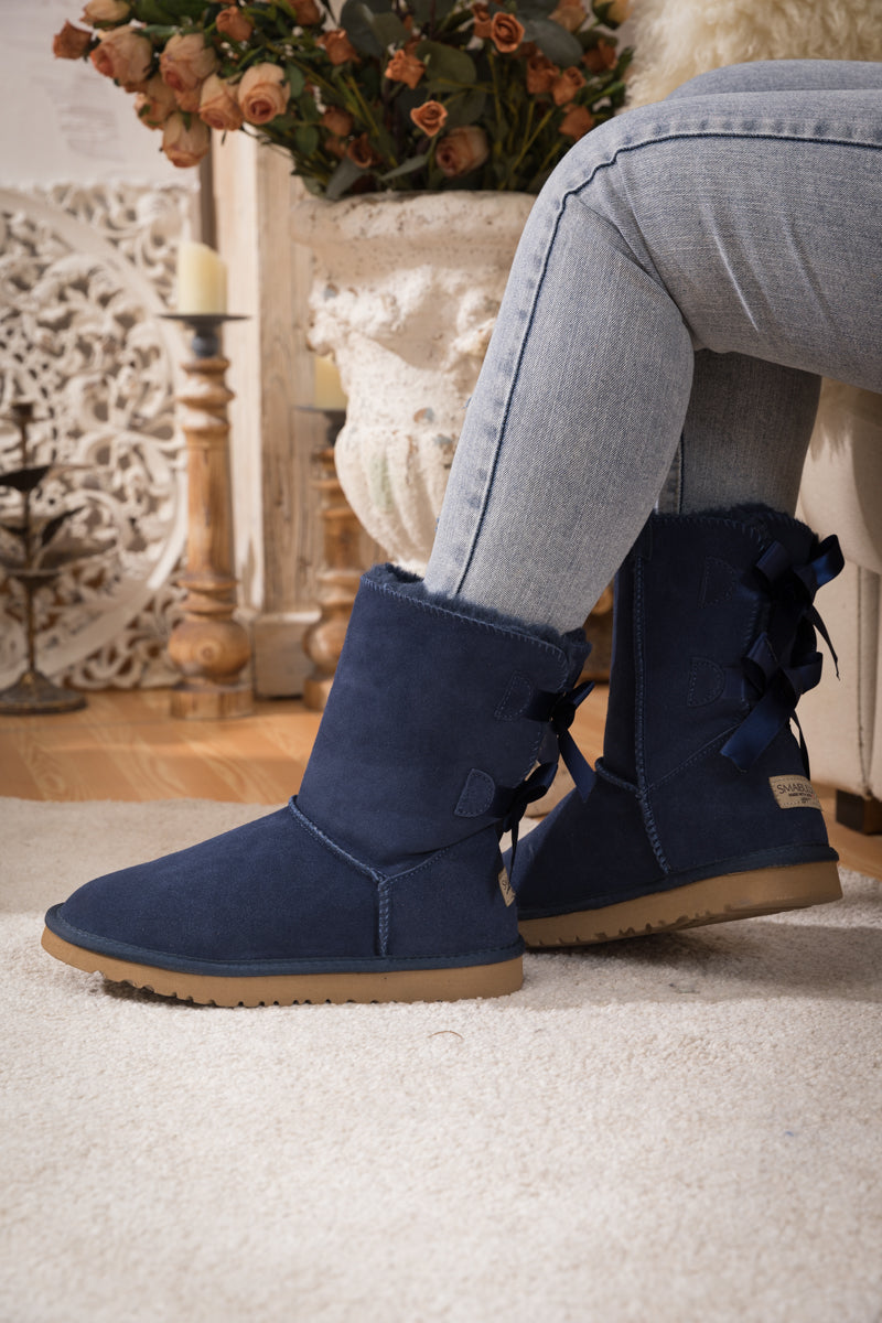 SMAIBULUN Ugg | DOUBLE RIBBON BOW SUEDE BOOT - Navy