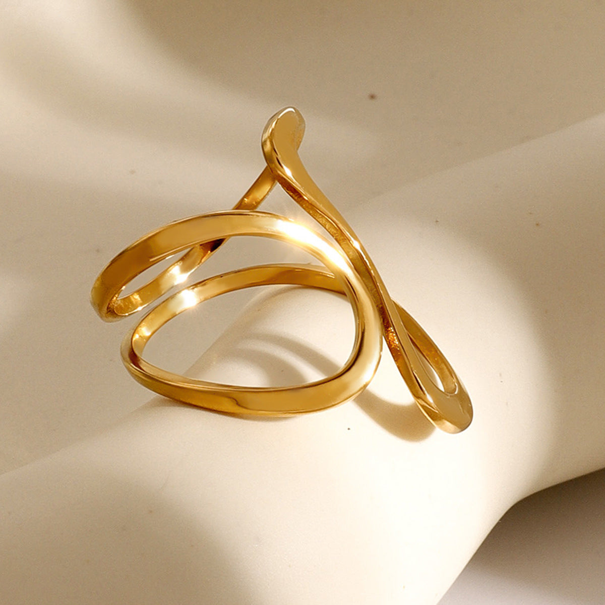 Nova Gold Ring