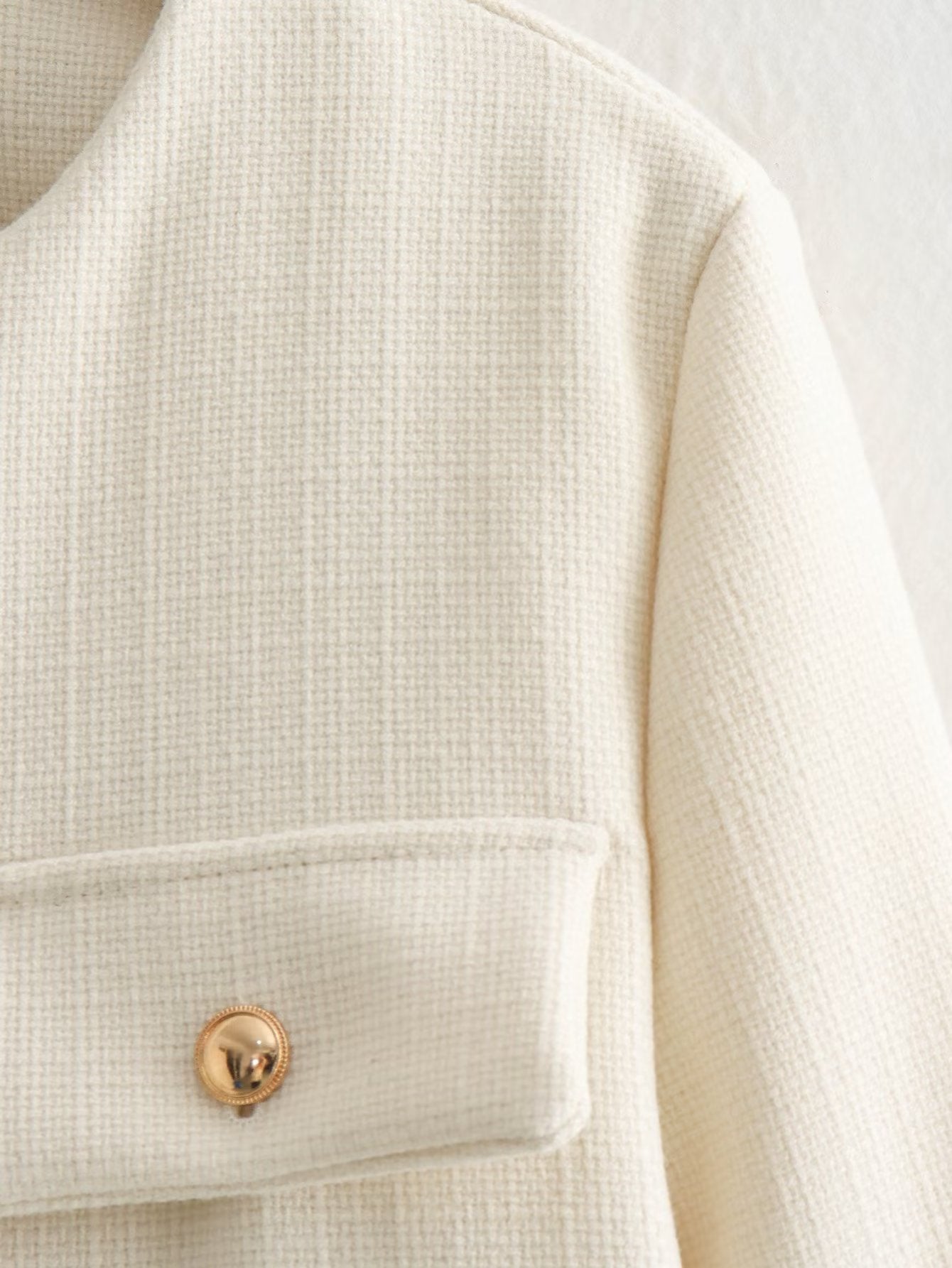 Shoulder Pads And Crew-Neck Button Jacket