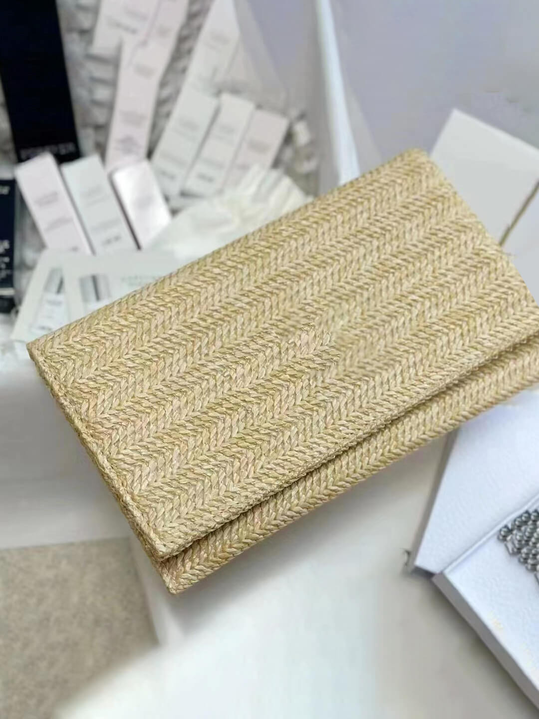 Fashionable Woven Clutch Bag