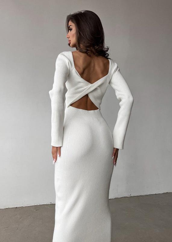 Elegance Twist Knit Midi Dress