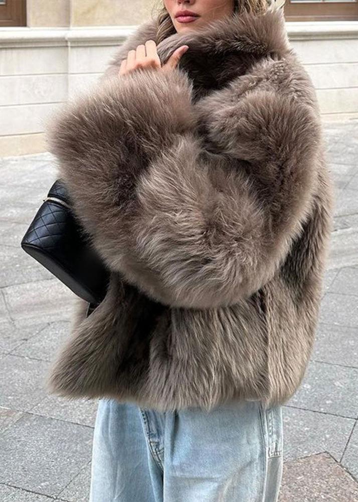 Luxe Faux Fur Coat - Warmth and Elegance