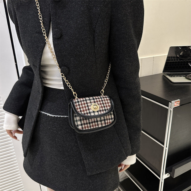 Plaid-Woolen Retro Shoulder Bag