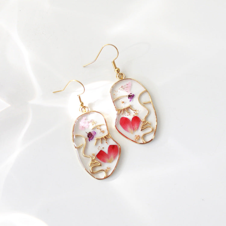 Abstract Face Dried Flower Earrings