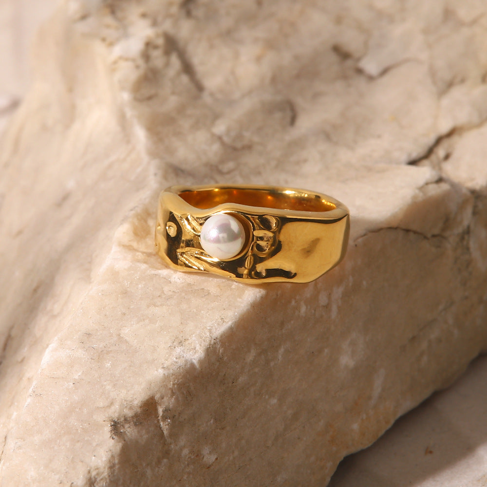 Pearl Crest Ring